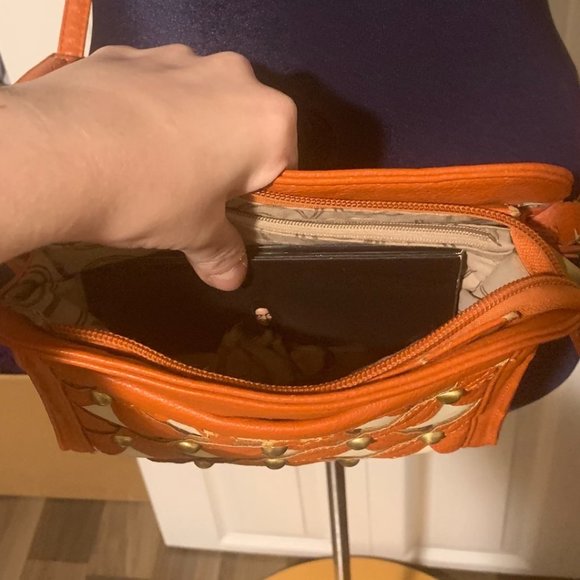 Unique Flower and Studded Crossbody - Picture 6 of 11